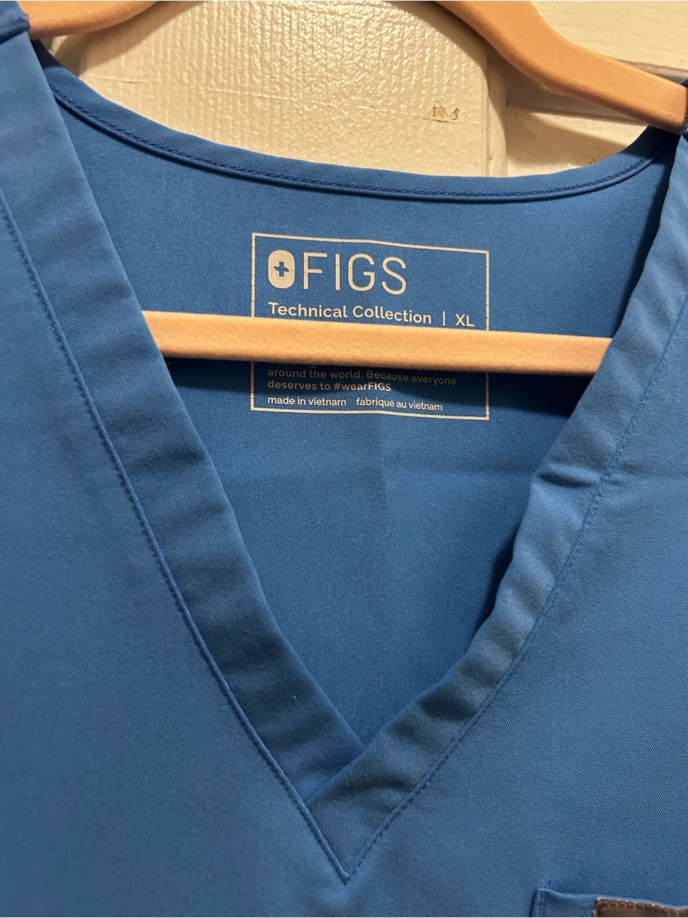 FIGS Catarina XL Scrub Top - Picture 4 of 4
